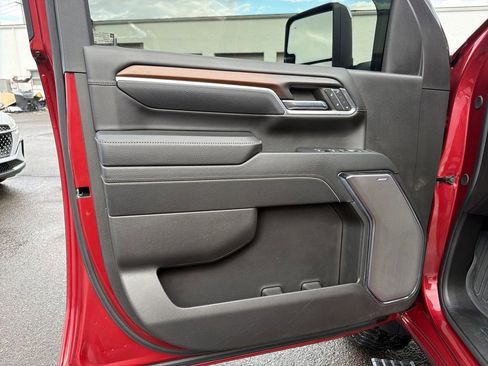 Used 2024 GMC Sierra 2500 Denali w/ Denali Reserve Package image 10