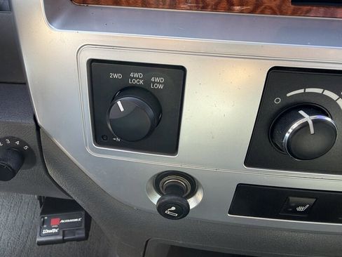 Used 2006 Dodge Ram 3500 Truck Laramie w/ Protection Group AWD/4WD image 35