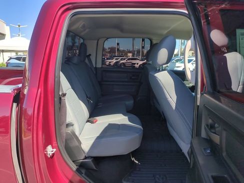 Used 2018 RAM 1500 Express RWD image 29
