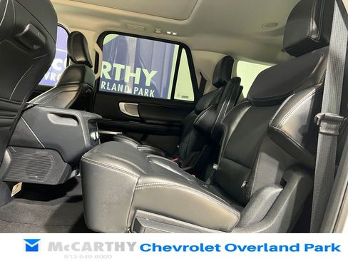 Used 2025 Ford Expedition Max Platinum image 29