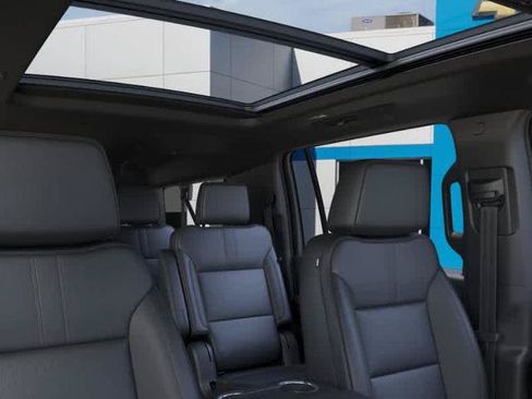 New 2026 Chevrolet Suburban RST w/ Comfort Package AWD/4WD image 24