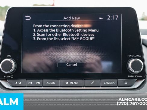 Used 2024 Nissan Rogue SV image 39