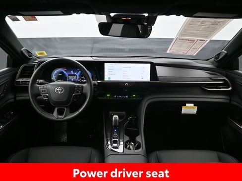 Used 2026 Toyota Crown AWD/4WD image 14