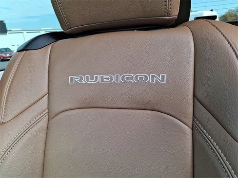 Used 2023 Jeep Wrangler Rubicon w/ Cold Weather Group image 28