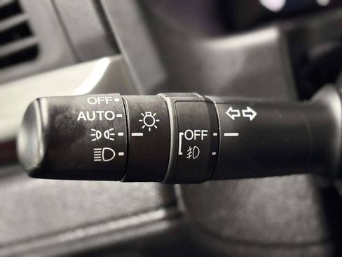 Used 2025 Honda Odyssey Sport-L image 40