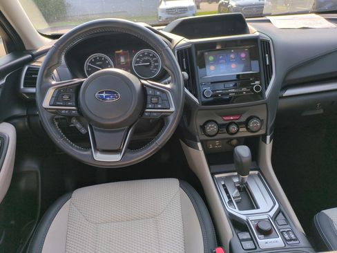 Used 2021 Subaru Forester Premium AWD/4WD image 28