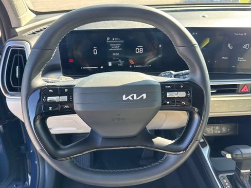 Certified 2026 Kia Sorento S w/ S Panoramic Sunroof Package FWD image 19