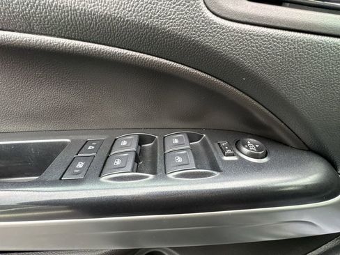 Used 2022 Chevrolet Colorado ZR2 w/ ZR2 Dusk Special Edition image 13