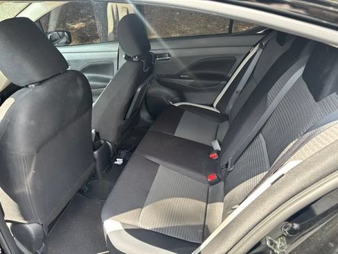 Used 2022 Nissan Versa SV FWD image 36