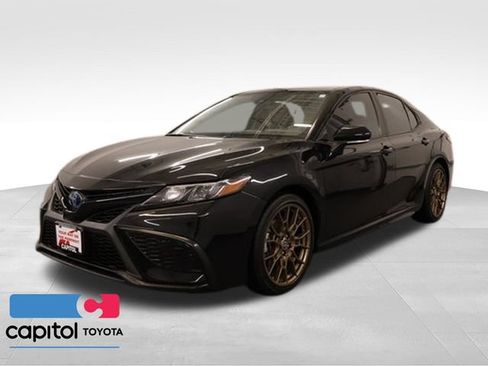 Certified 2023 Toyota Camry SE FWD image 6