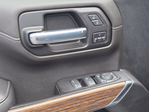 Used 2019 Chevrolet Silverado 1500 High Country w/ High Country Premium Package AWD/4WD image 42