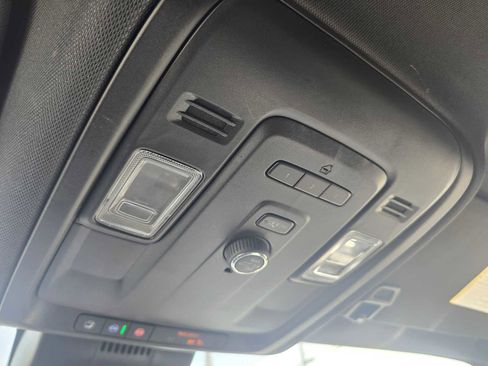 Used 2024 Chevrolet Tahoe LT image 34