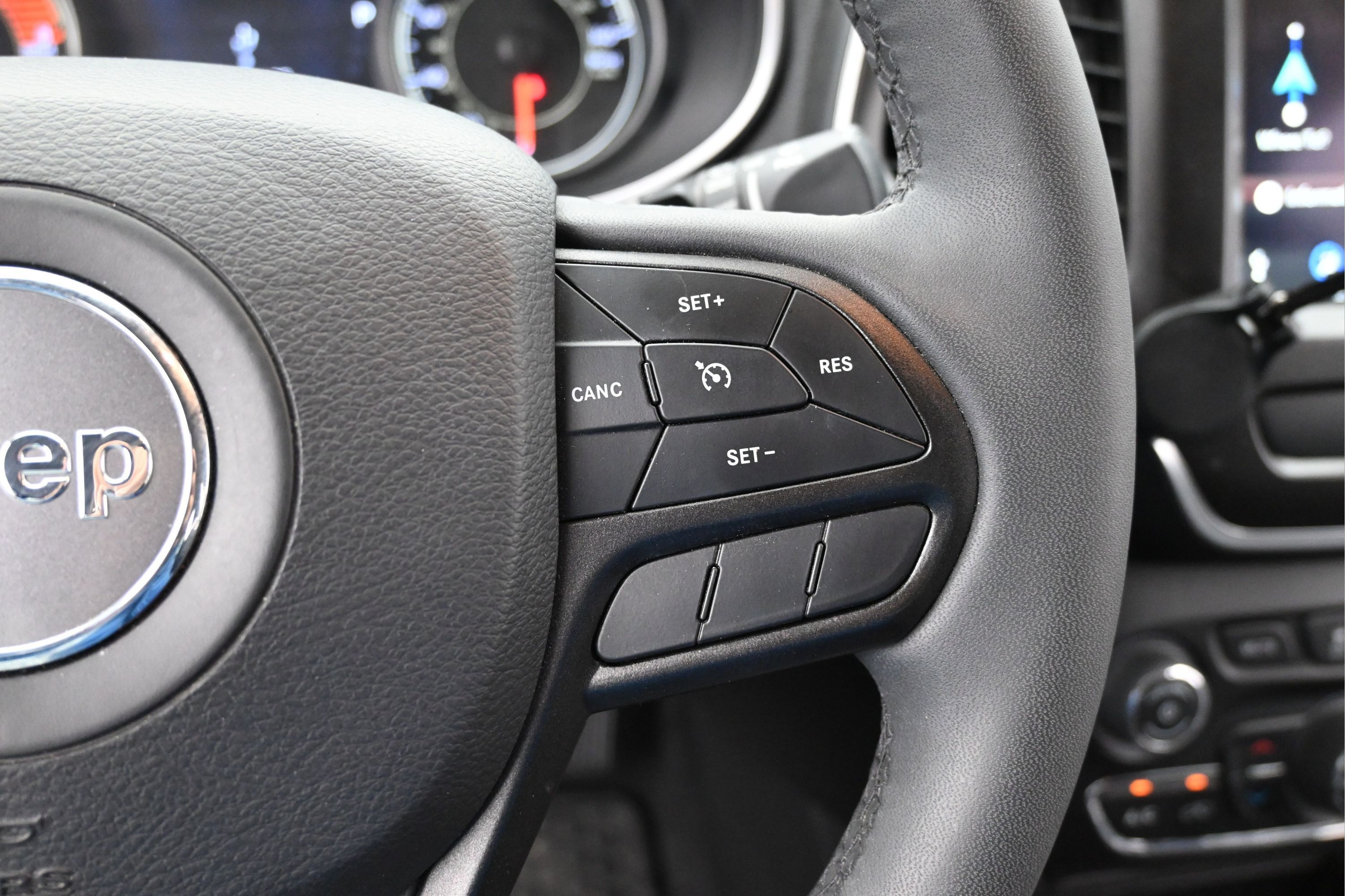 Used 2022 Jeep Cherokee Trailhawk w/ Sound & Nav Group AWD/4WD image 15