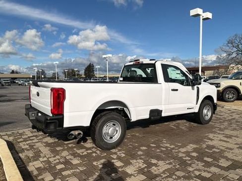 New 2026 Ford F350 XL w/ XL Driver Assist Package RWD image 3
