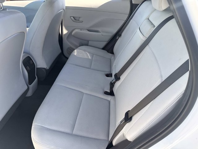 Used 2025 Hyundai Kona SEL FWD image 14