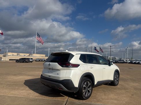 Certified 2023 Nissan Rogue SV FWD image 20