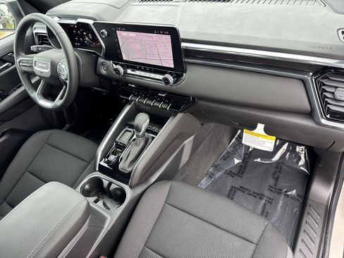 New 2026 GMC Canyon Elevation w/ LPO, Black Badging Package RWD image 27