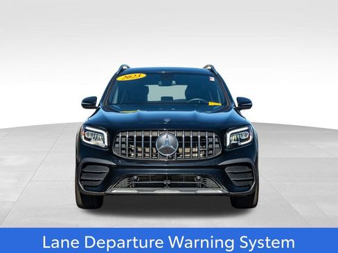 Used 2023 Mercedes-Benz GLB 35 AMG 4MATIC image 2