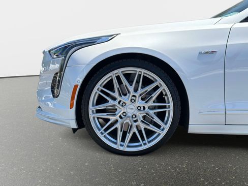 Used 2019 Cadillac CT6 V w/ Driver Assist Package AWD/4WD image 13