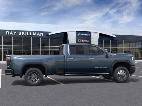 New 2026 GMC Sierra 3500 Denali w/ Denali Reserve Package image 5