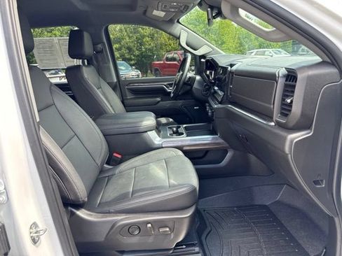 Used 2024 Chevrolet Silverado 2500 LTZ w/ LTZ Convenience Package AWD/4WD image 41