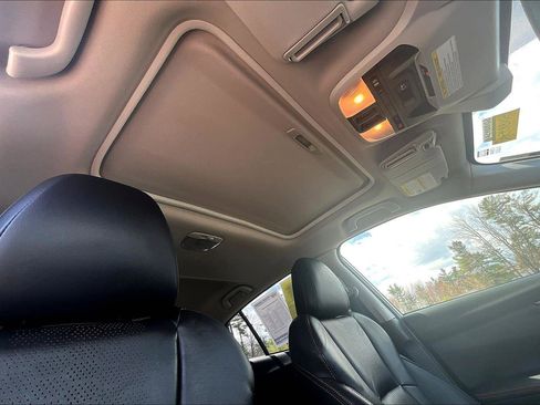 Used 2023 Subaru Crosstrek 2.5i Limited image 16