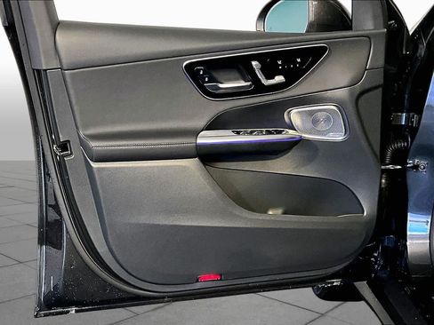 New 2026 Mercedes-Benz GLC 300 4MATIC image 11