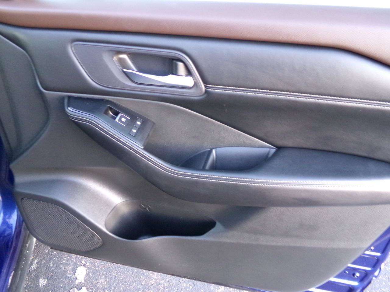 Used 2023 Nissan Rogue SL AWD/4WD image 49