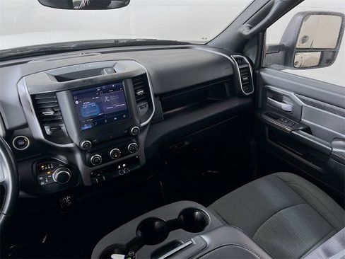 Used 2024 RAM 2500 Big Horn image 21