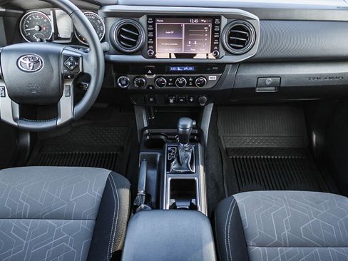 Used 2023 Toyota Tacoma TRD Off-Road image 13