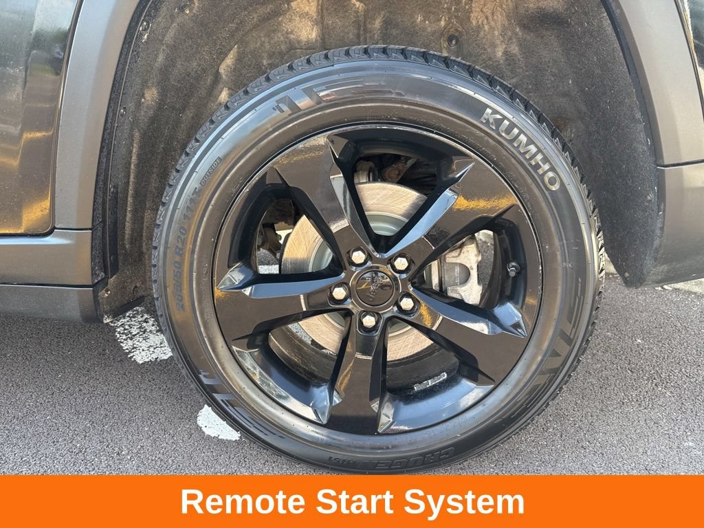 Used 2023 Jeep Grand Cherokee L Laredo AWD/4WD image 11