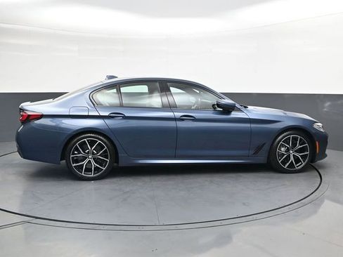 Used 2023 BMW 540i w/ M Sport Package RWD image 3