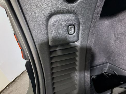Used 2023 Dodge Durango R/T w/ Blacktop Package RWD image 41