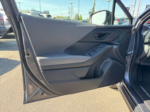 Used 2024 Subaru Crosstrek 2.0i Premium w/ Crosstrek Mirror Package AWD/4WD image 17