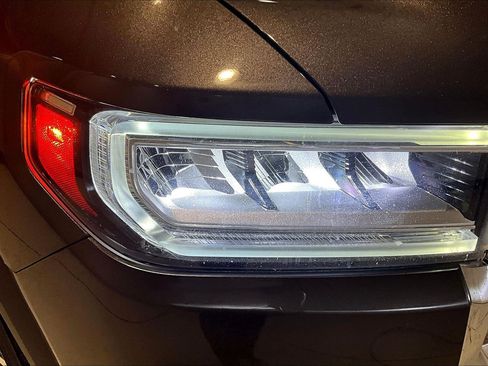 Used 2020 GMC Acadia SLE AWD/4WD image 33