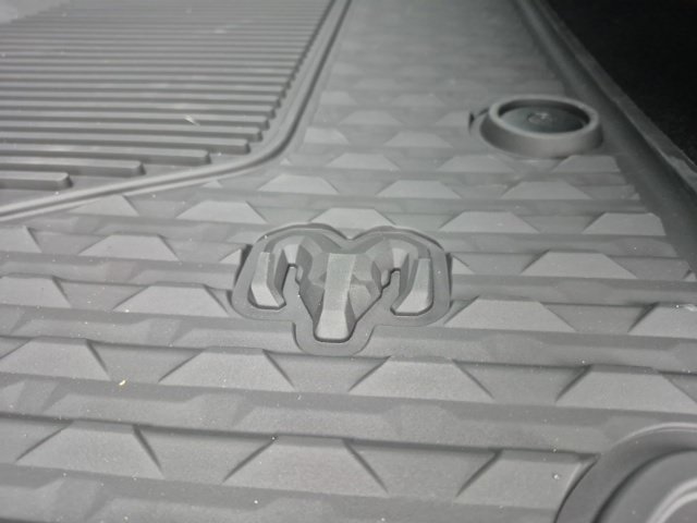 New 2026 RAM 1500 Laramie AWD/4WD image 16