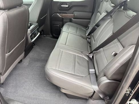 Used 2019 GMC Sierra 1500 Denali w/ Denali Ultimate Package AWD/4WD image 25