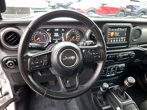 Used 2021 Jeep Wrangler Sport AWD/4WD image 13