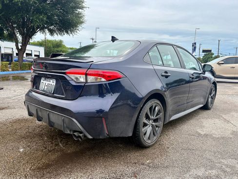 Used 2023 Toyota Corolla SE FWD image 3