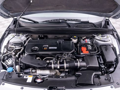 Used 2018 Honda Accord Sport image 35