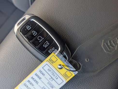 Certified 2023 Hyundai Elantra SEL image 16