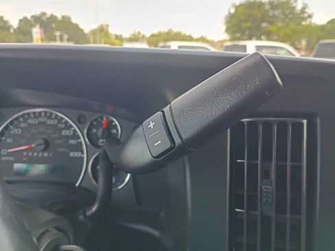 Used 2020 Chevrolet Express 3500 w/ Power Convenience Package RWD image 13