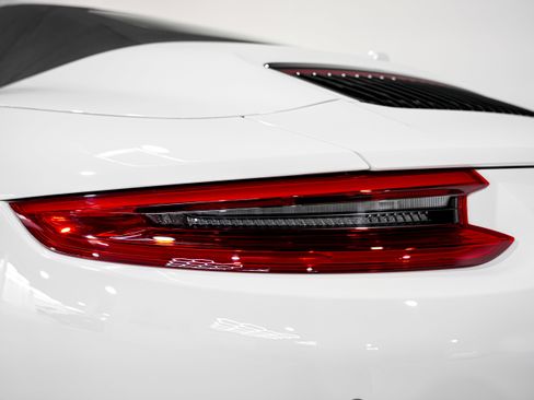 Used 2017 Porsche 911 Carrera S image 36
