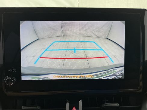 Used 2023 Toyota Corolla LE FWD image 34