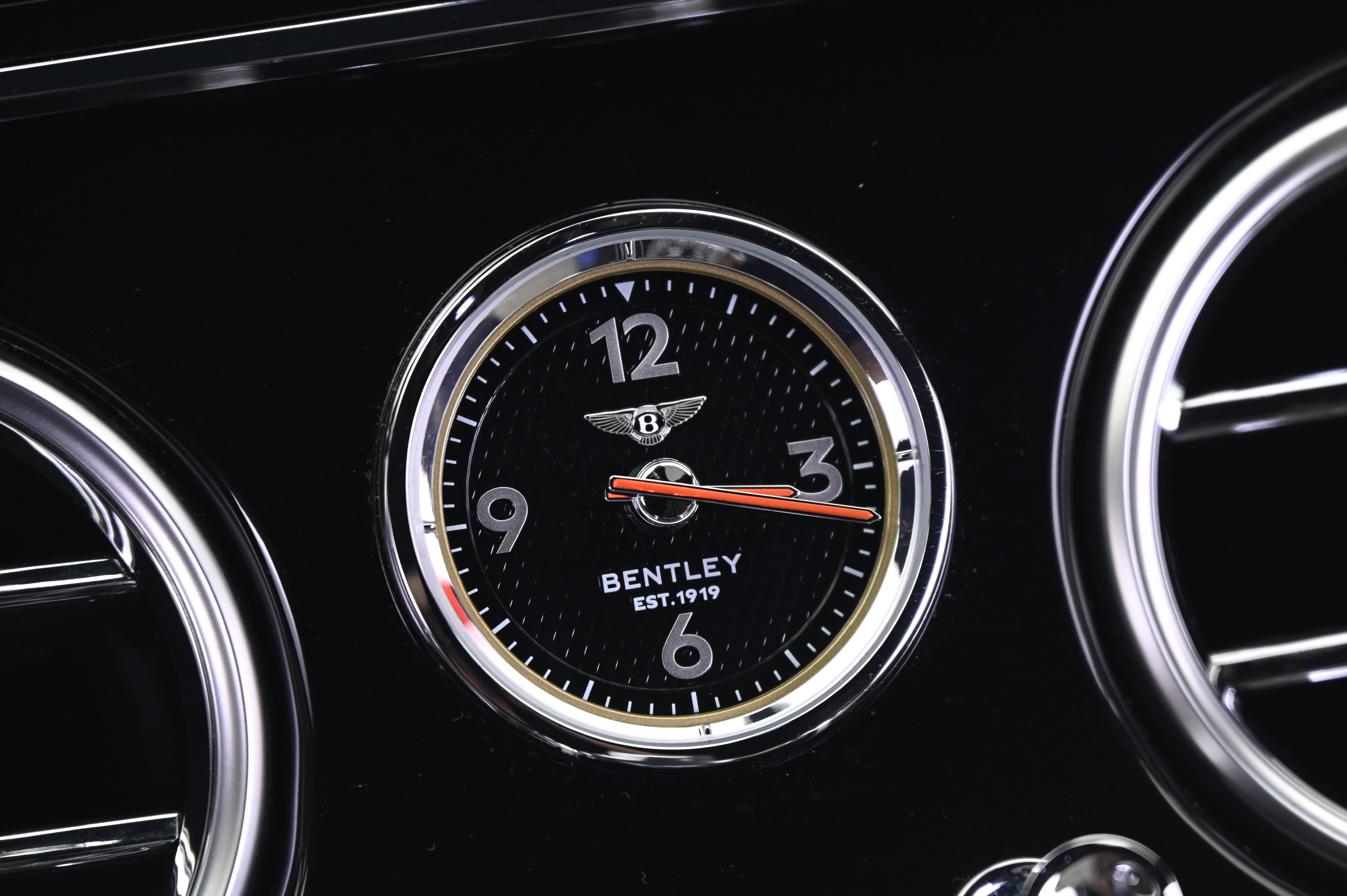 Used 2021 Bentley Continental GT AWD/4WD image 29