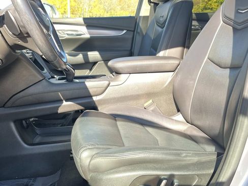 Used 2019 Cadillac XT5 Premium Luxury image 25