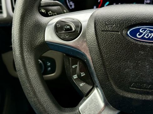 Used 2020 Ford Transit Connect XLT image 14