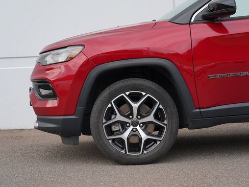 Used 2025 Jeep Compass Limited AWD/4WD image 11