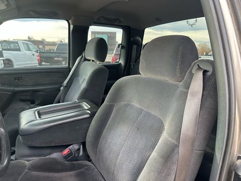 Used 2001 Chevrolet Silverado 2500 LS image 35