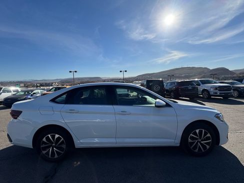 Certified 2021 RAM 2500 Big Horn w/ Level 1 Equipment Group image 6